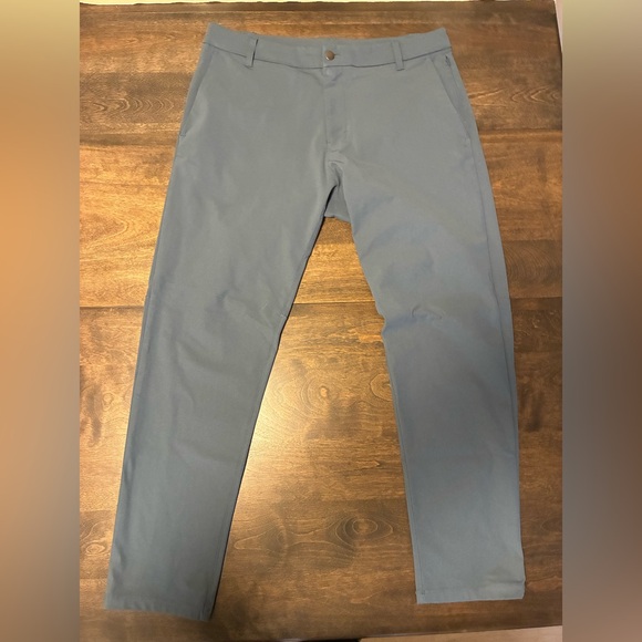 Lululemon Commission Pant Classic Fit 36x32 (size tag removed). *Blue/gray